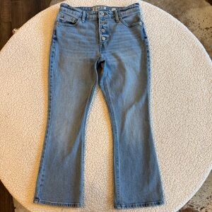 Lucky Brand “Bridgette” Cropped Flare Light-Wash Jeans‎ – Size 4 / 27